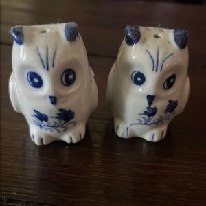 Source Unknown Blue and White Owl Salt and Pepper Shakers